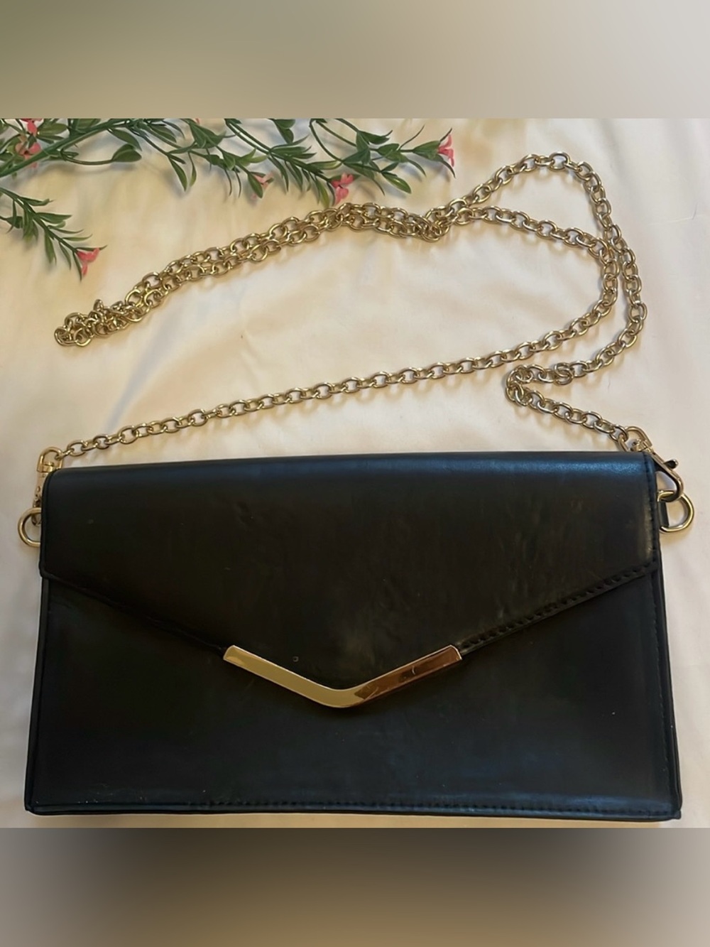 Sleek Black Evening Purse Clutch Gold Chain Strap Clasp Closure Like New